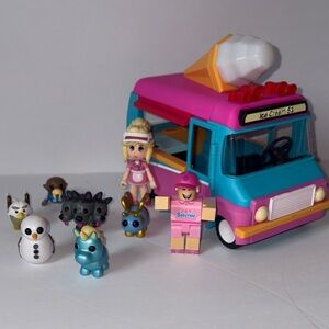 Roblox Adopt Me Ice Cream Truck + Pets Bundle - Lights/Music - Bee/Unicorn/Snowm